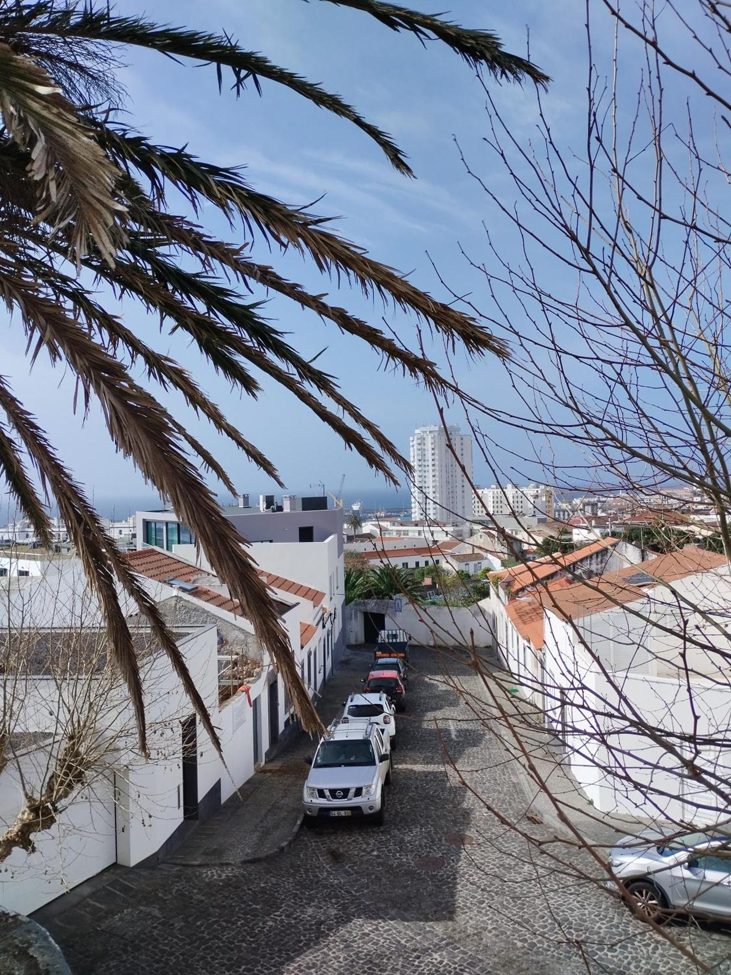 Home At Azores - Sunrise Apartment Понта-Делгада Экстерьер фото